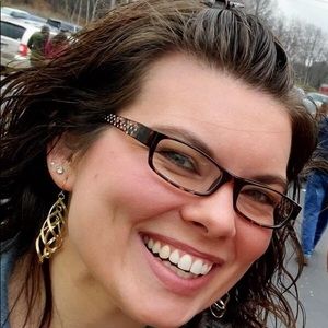 Meet your Posher, Sierra